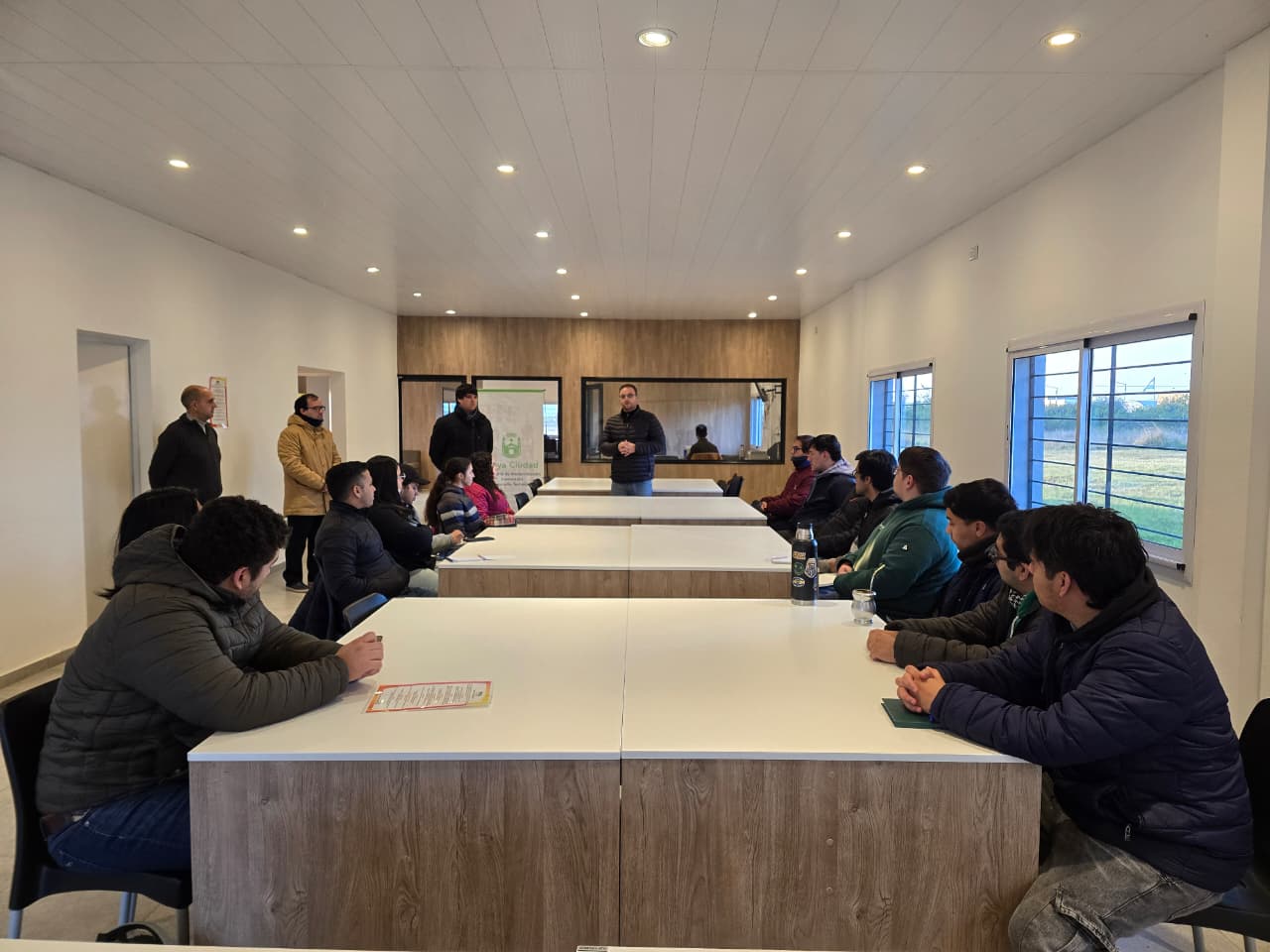 HECHOS, NO PALABRAS: ALUMNOS DE SOFTWARE COMENZARON SUS PRÁCTICAS PROFESIONALIZANTES EN EL MUNICIPIO